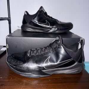 Nike Zoom Kobe 5 ‘“Black Out’” {Size 13}